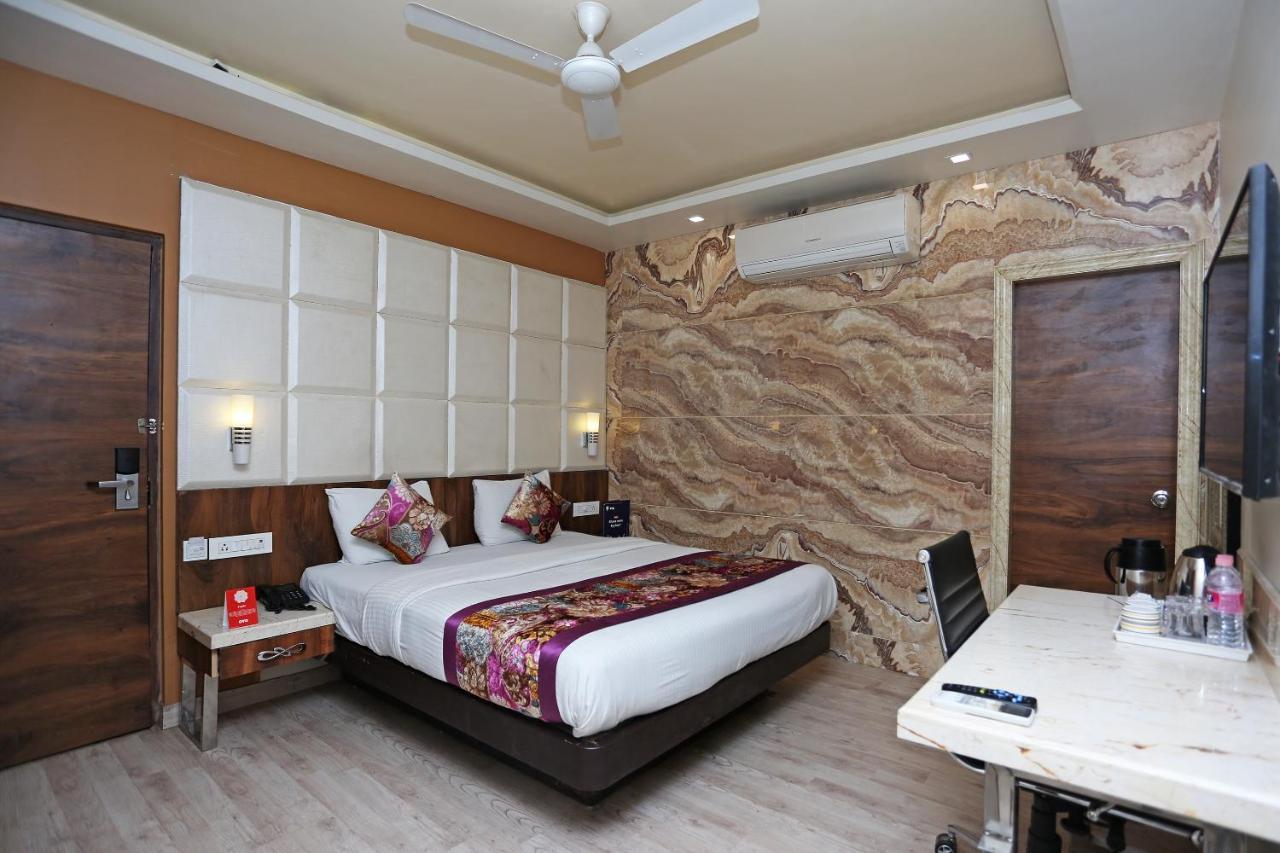 แคปิตัล โอ 12172 โฮเต็ล ทีป พรีเมียม Hotel กานปูร์ ภายนอก รูปภาพ